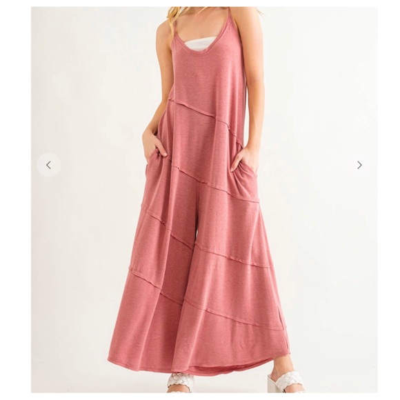 #21 Boho Stunning loose fit wide leg fabulous jumpsuit - Picture 2 of 4